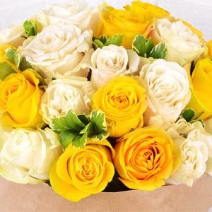 “Sunny Roses” 50 mixed roses bouquet