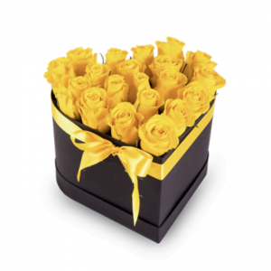 “Shining Heart” 24 yellow roses in a hat box