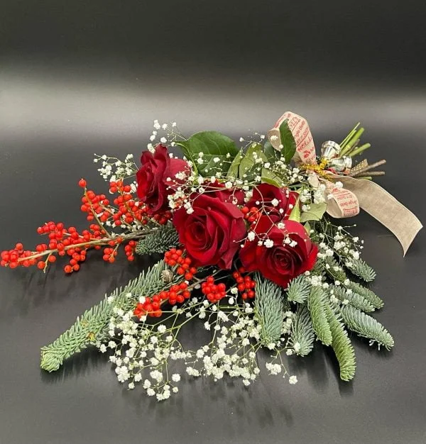 "London Christmas" bouquet of 6 roses - Image 2