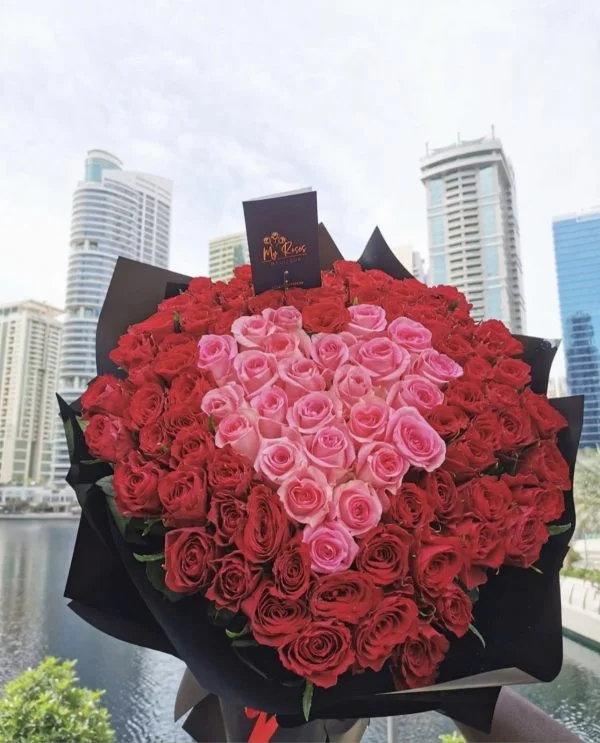 Bouquet of 100 roses "Heart" red/pink