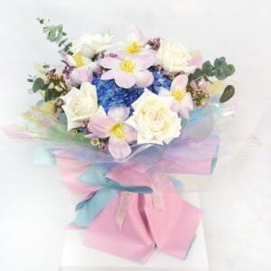 Lavish Mix Bouquet